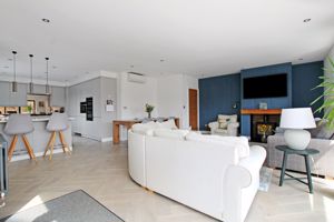 Photo 26- click for photo gallery